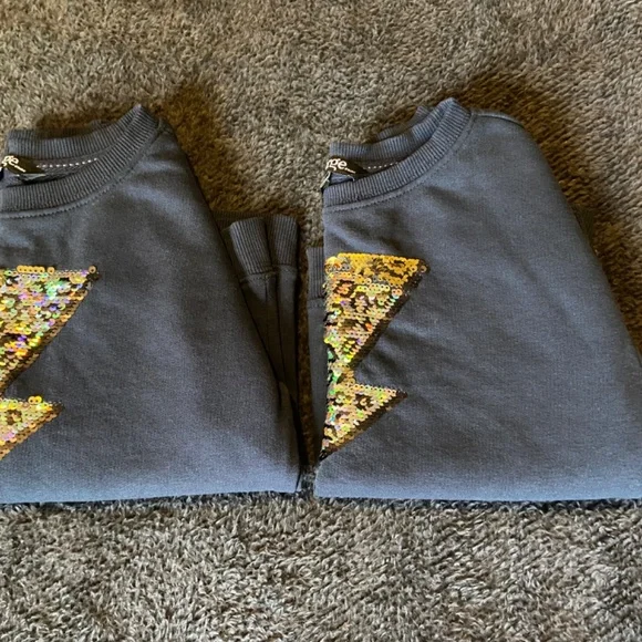 Pull on Sweater - Picture 4 of 4